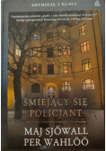 Śmiejący się policjant