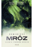 Cienie pośród mroku