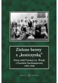 Zielone berety z koniczynką