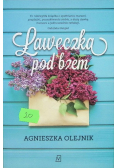 Ławeczka pod bzem