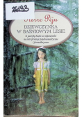 Dziewczynka w baśniowym lesie