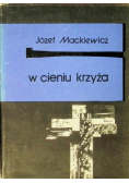 W cieniu krzyża